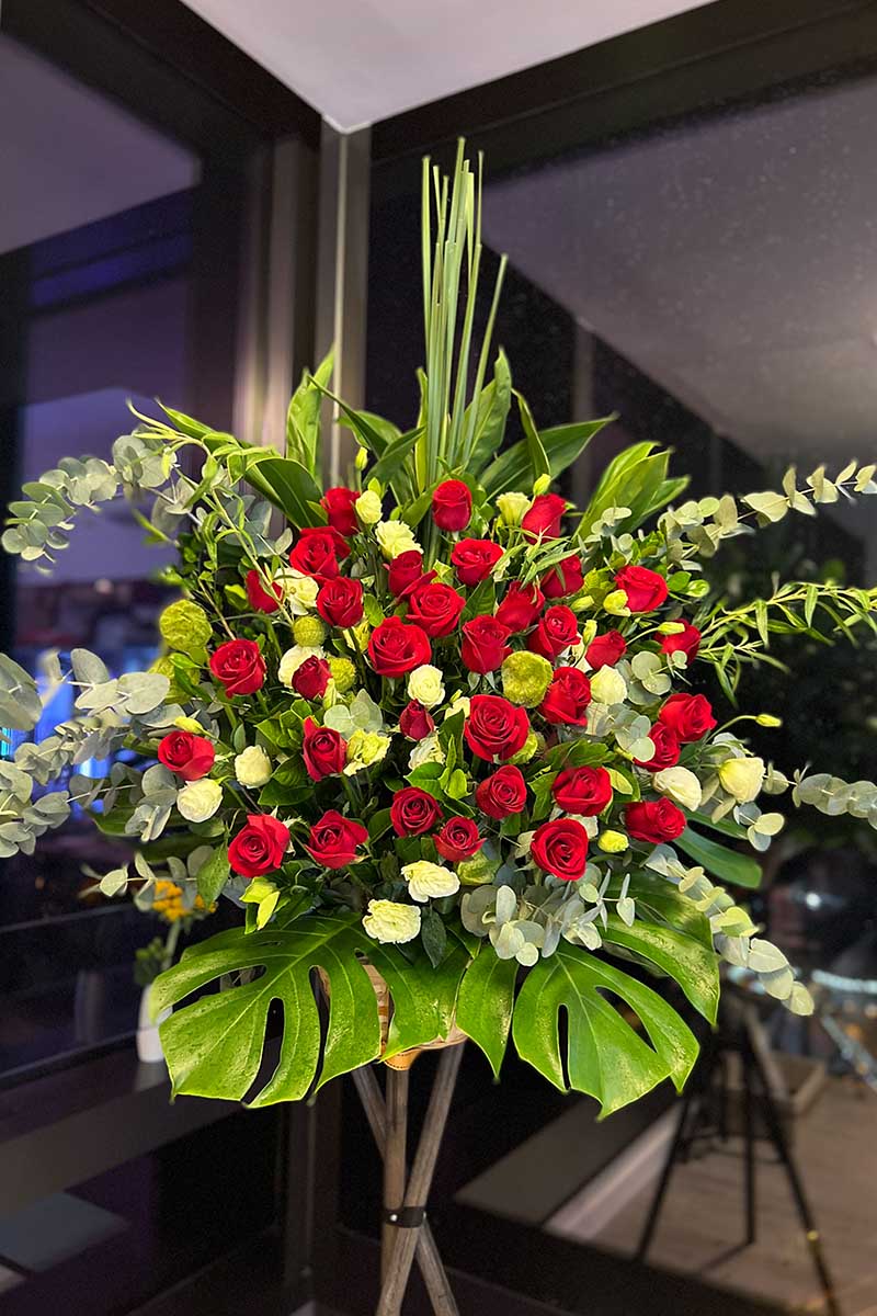 開張花籃 開幕花牌 演唱會及展覽送花 網上訂花免運費 You N Me Floral