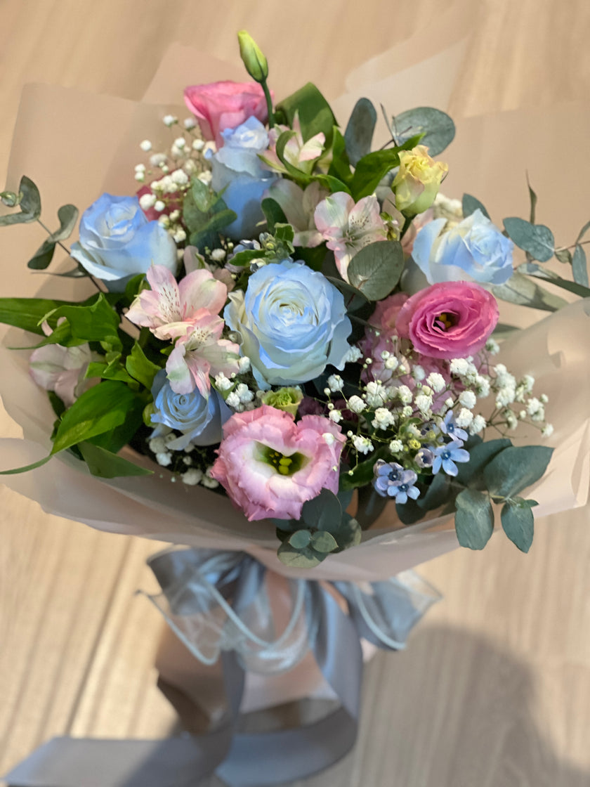 [ 冰雪情懷 ] 冰藍玫瑰桔梗花束