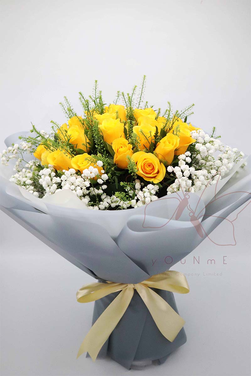[ precious. Treasure] bouquet of 28 yellow roses
