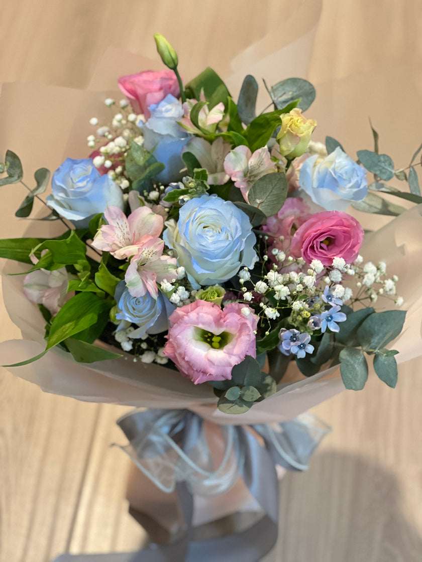 [ 冰雪情懷 ] 冰藍玫瑰桔梗花束