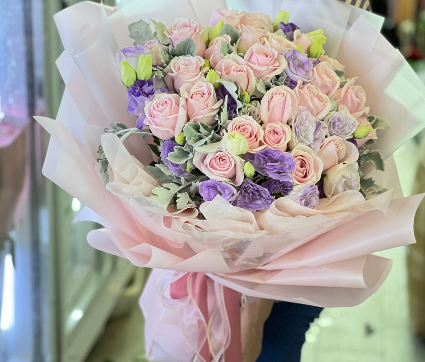 [Tenderness and Elegance] 24 pink roses and purple platycodon bouquet
