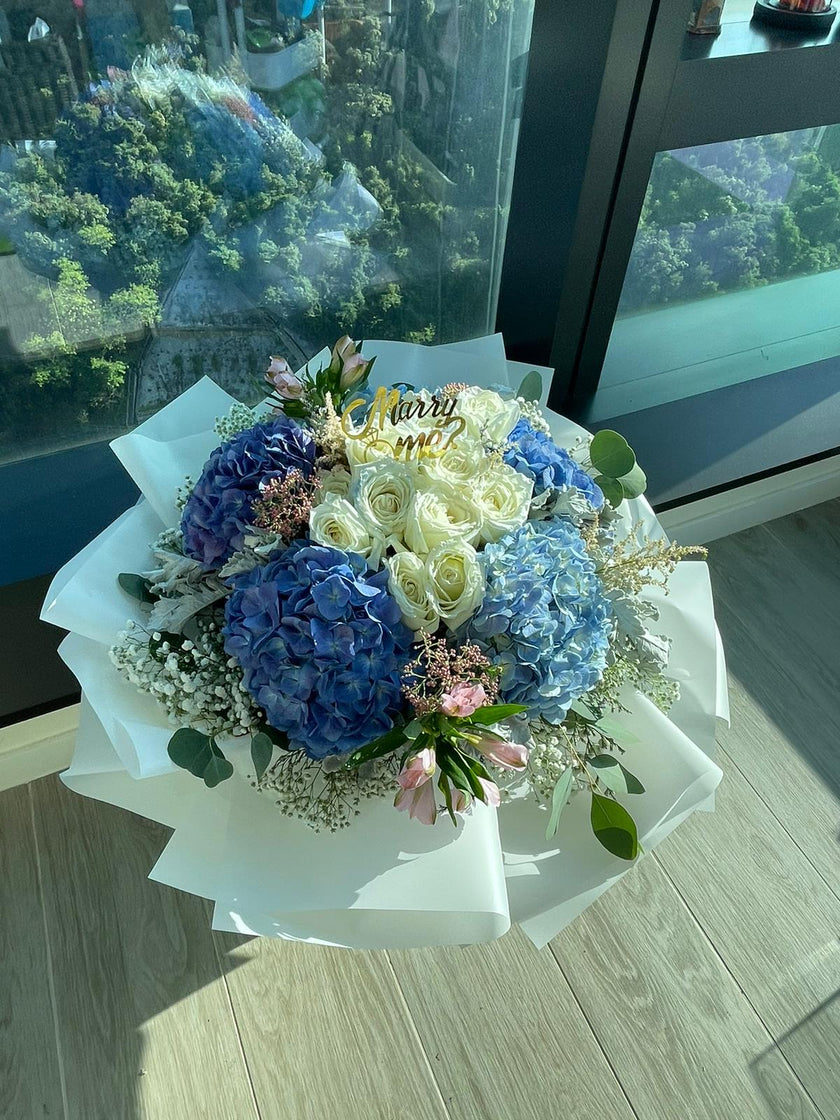 [Poetry for Morning] Hydrangea Rose Bouquet