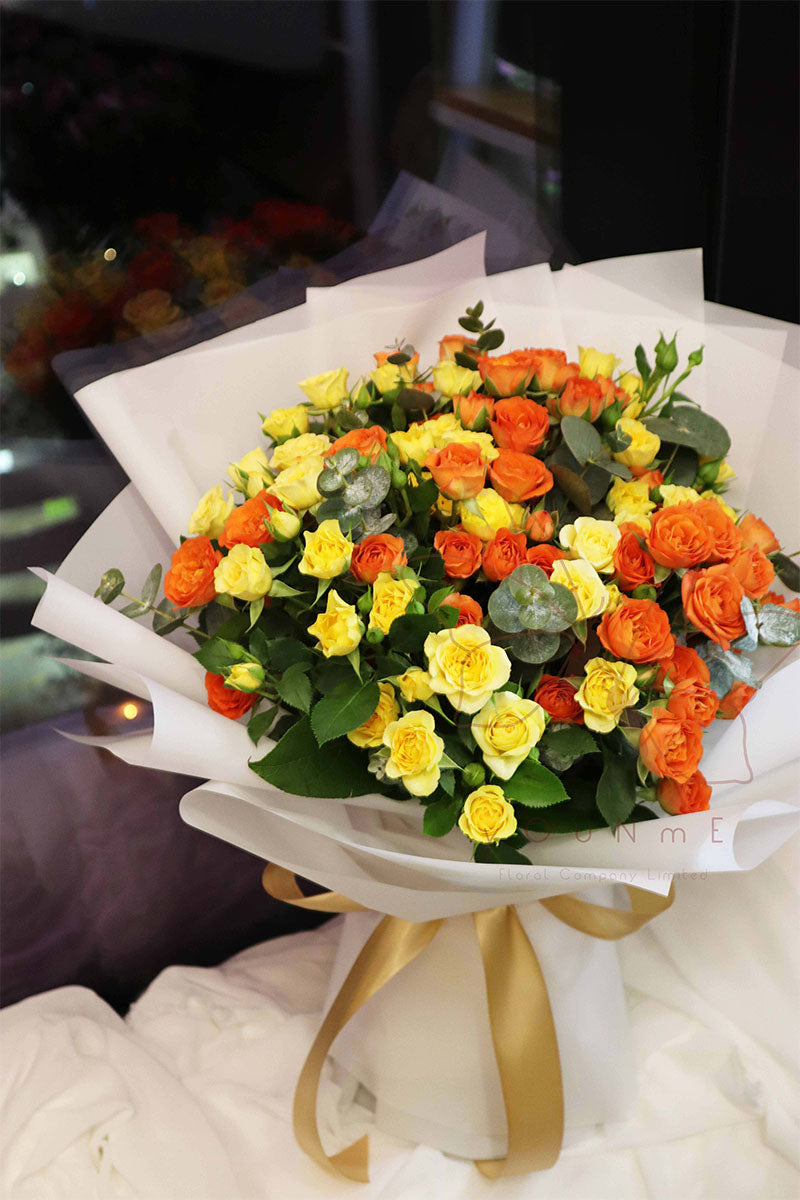 [Elegance] Yellow-orange multi-headed small rose bouquet