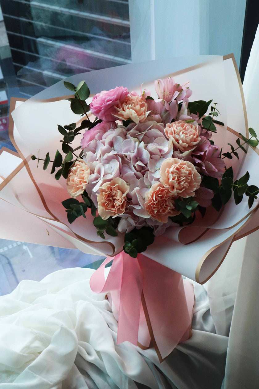 [Gentle You] Pink Hydrangea Carnation Bouquet