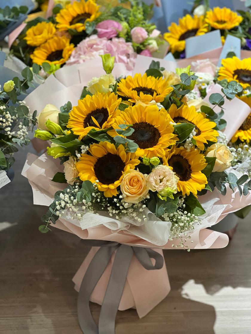 [Sunshine Champagne] Sunflower Champagne Rose Platycodon Bouquet