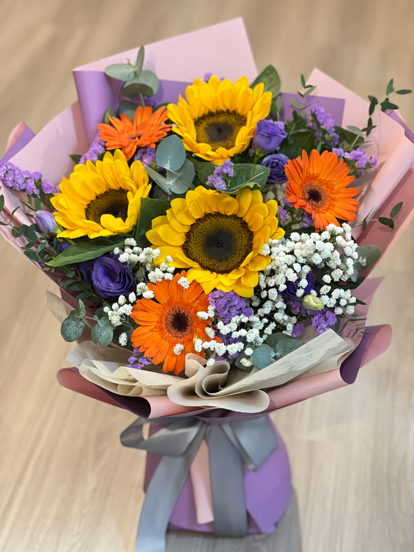 [Sunny Day] Sunflower and Platycodon Bouquet