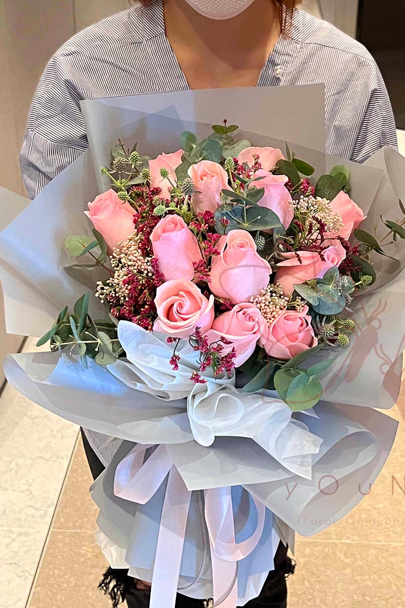 [I just want to be romantic with you] 12 pink rose bouquets