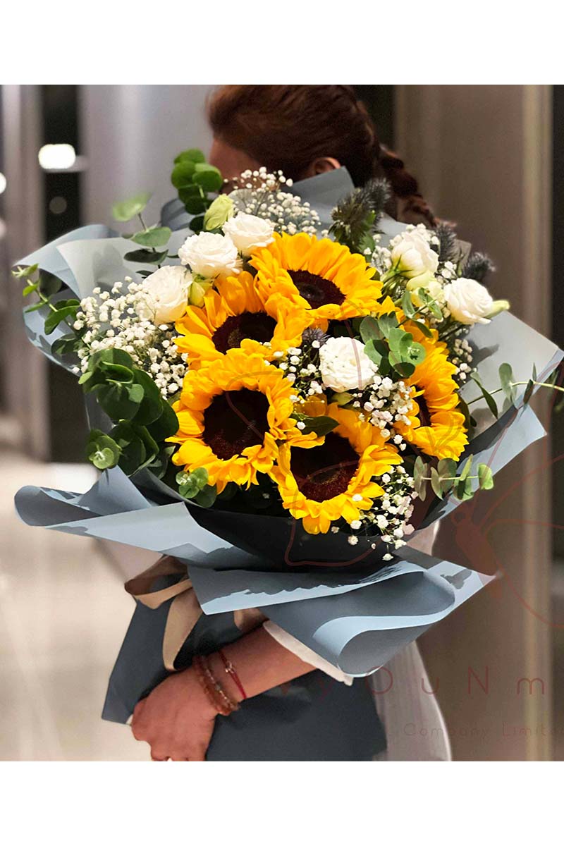 [Dream Come True Plus] Sunflower and Platycodon Bouquet