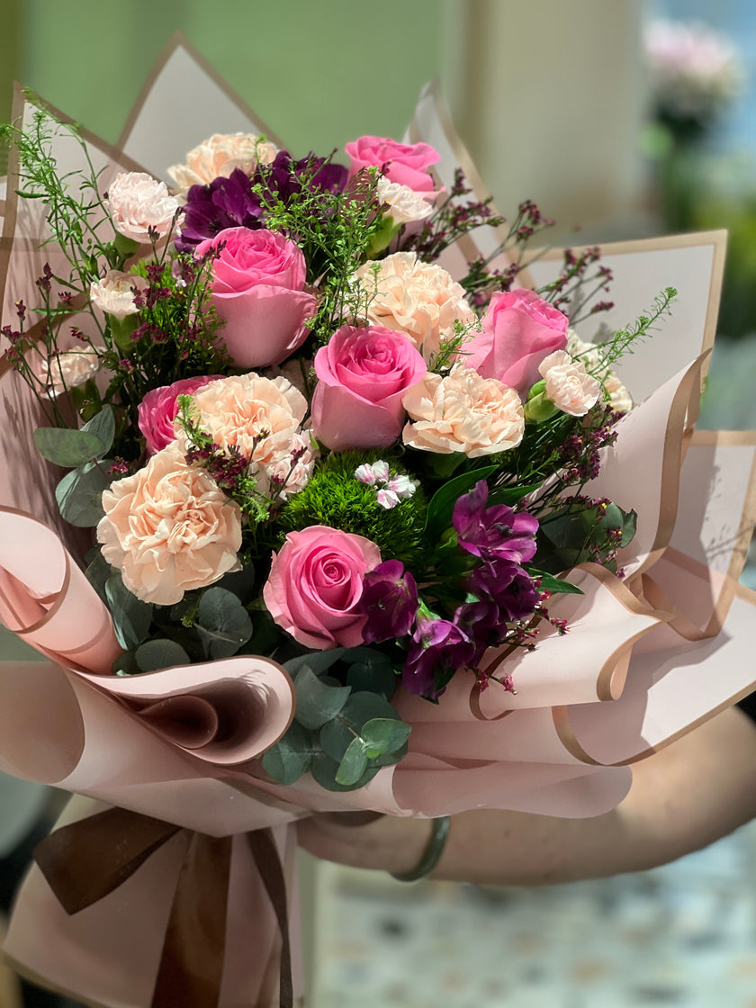 [Colorful Love] Pink Rose Colombian Carnation Bouquet