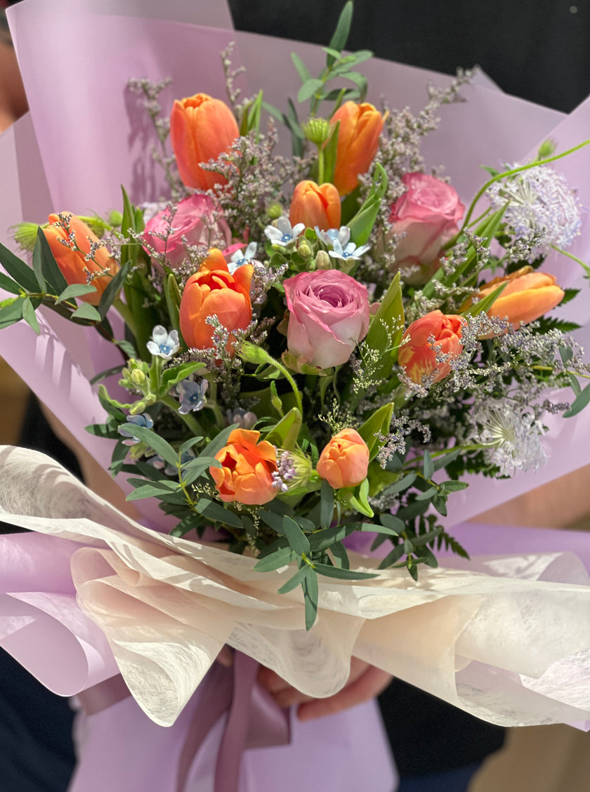 [Morning Phantom] Tulip Rose Bouquet