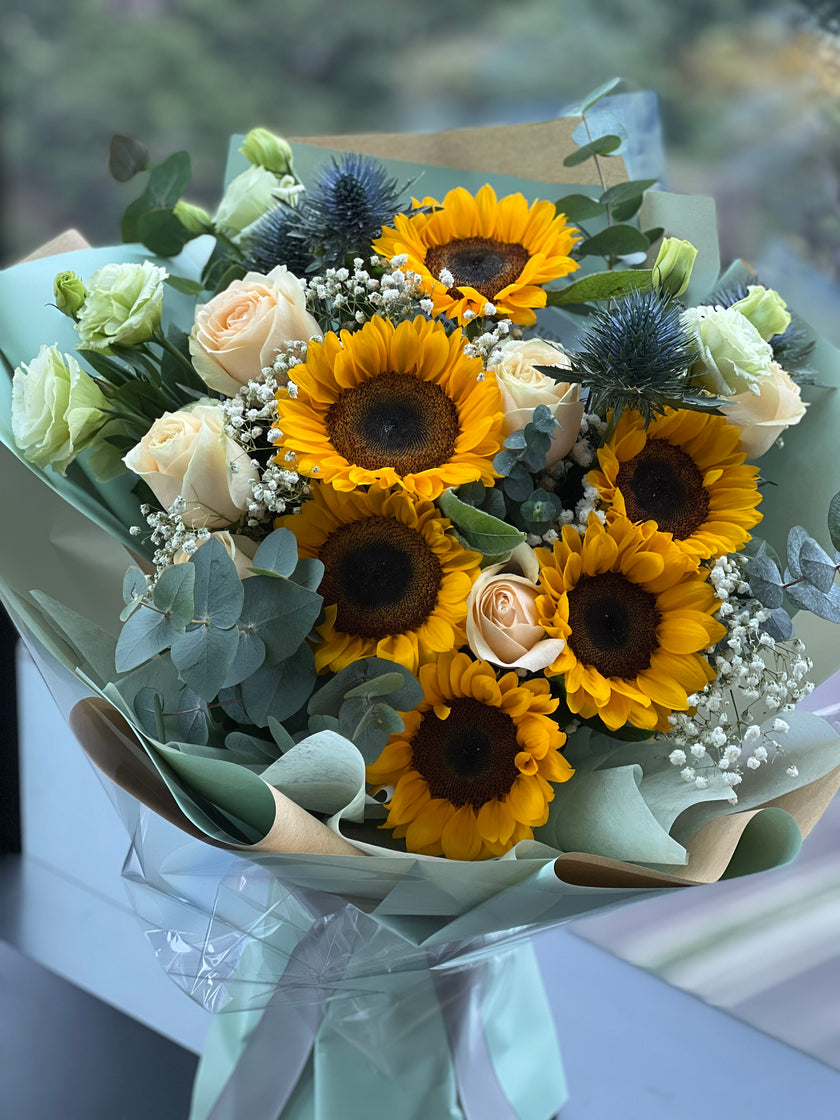 [Sunshine] 6 sunflower rose bouquet